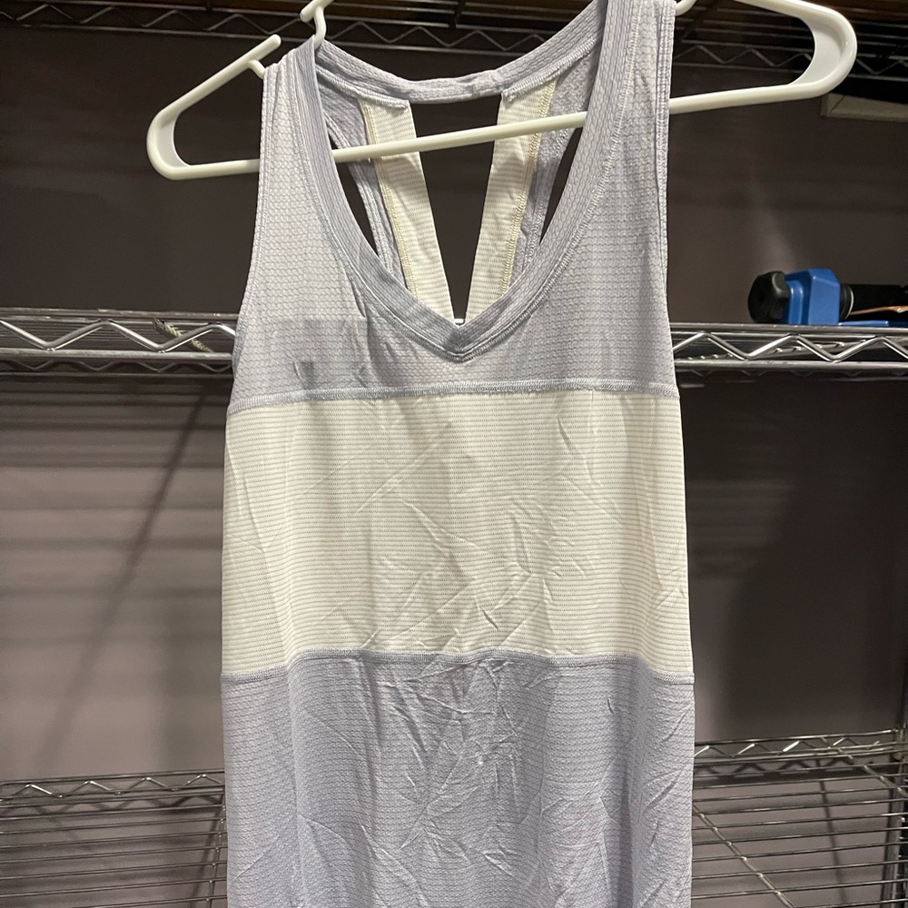 Lululemon Size 4 Tank Top